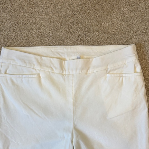 Chico's Classic White Cropped Pants - Picture 2 of 6